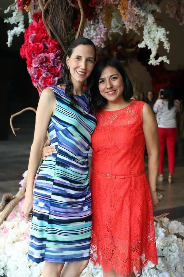 Paulina de Gómez y Sandra Olivo