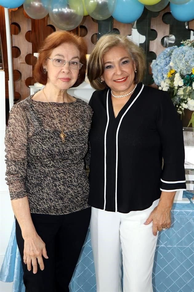 Ruth Herrera de Elizondo y María Antonieta Valdés
