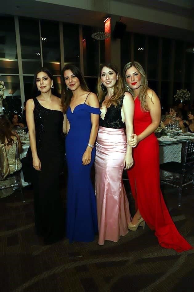 Mariana Garza, Gabriela Ruiz, Bárbara Arrayales y Natalia Victoria
