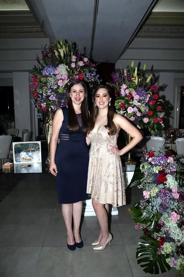 Anaís Flores y Laura Flores González