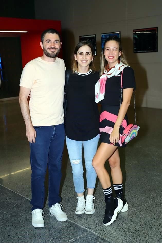 Eduardo Ramírez, Astrid Algara y Andrea Garza Ruiz