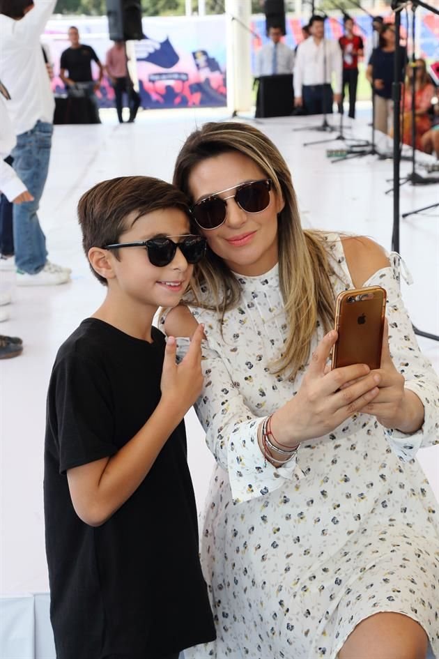 Juan Álvaro Urdapilleta y Laura Rangel