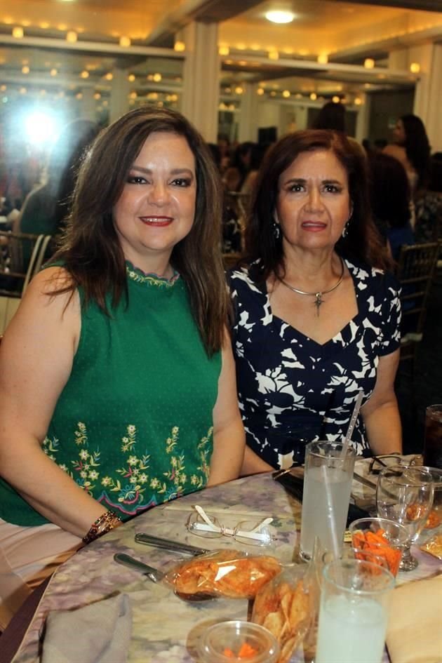 Sofía Fidalgo y Lety Alcaraz