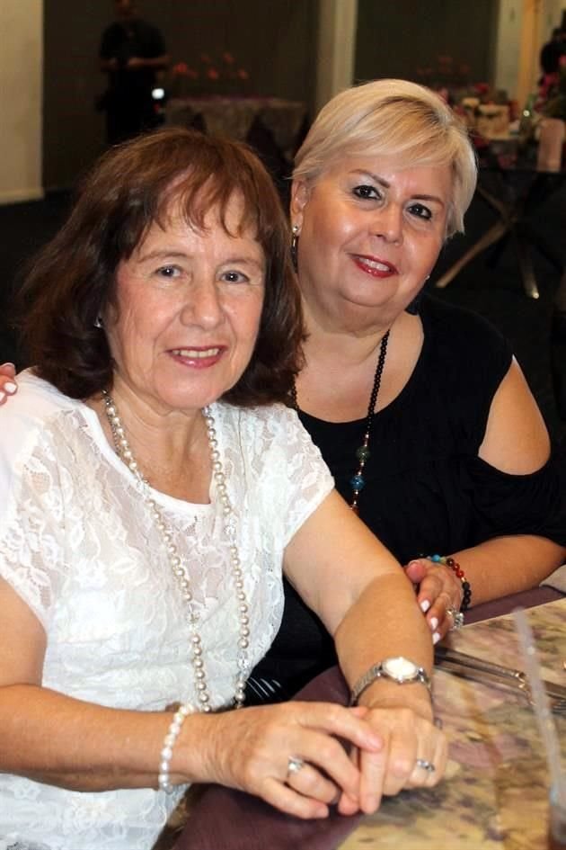 Lilia Vázquez y Sylvia Garza