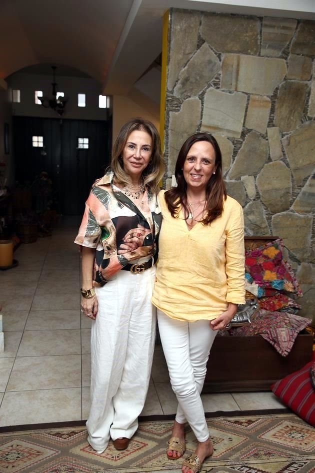 Patricia González y Verónica Olivares