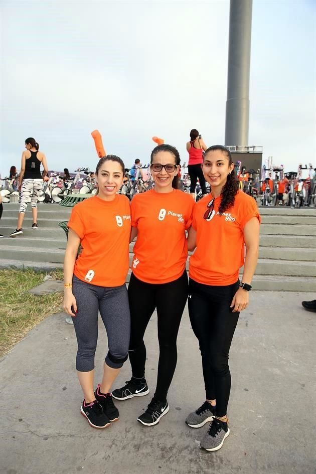 Jessica Méndez, Cinthia Lozano y Claudia González