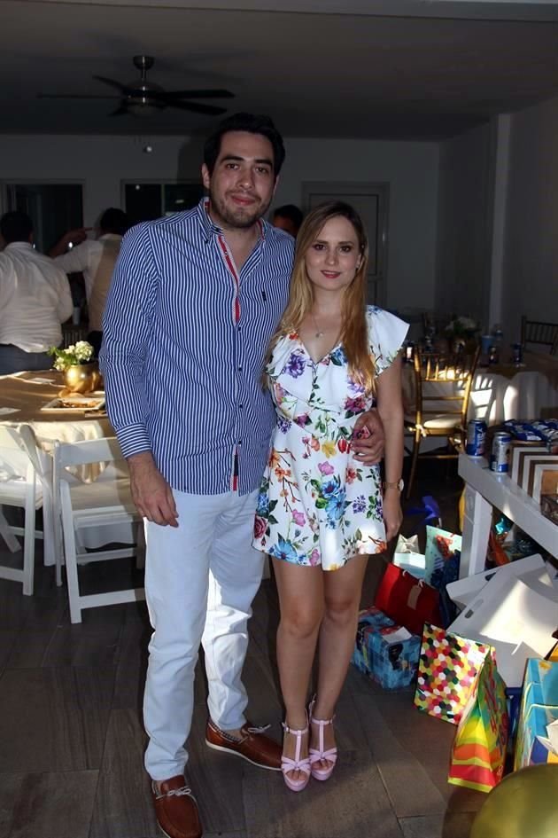 Raúl Balderas y Laura Velasco