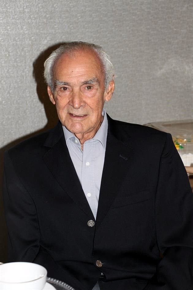 José Luis Sierra
