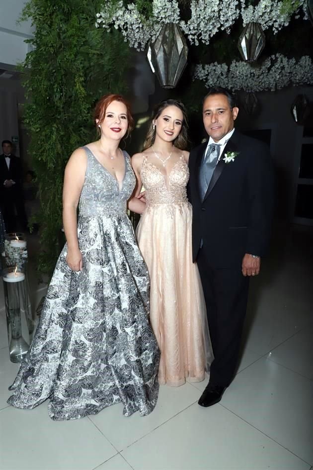 Cecilia Tamez Cavazos, Karina Ayala Tamez y Jacobo Ayala Blancas