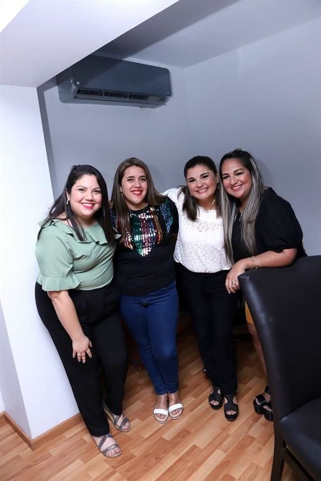 Ediza Molina, Diana Sosa, Alma Rosa Elizondo e Iris Villarreal