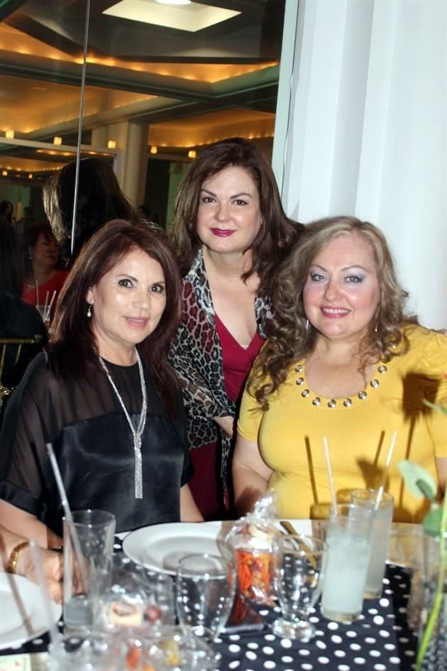 Lulú Ayala de García, Doris Chavez y Miroslava Rangel