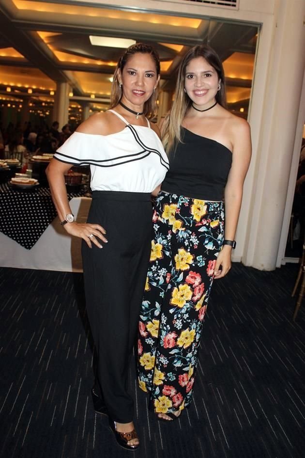 Maribel Sierra de Quintanilla y Ailyne Quintanilla