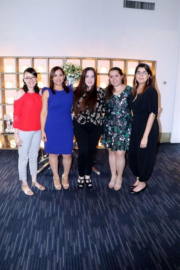 Nancy García, Marcela Urdiales, Zuleika Elizondo, Gabriela Cantú y Karina Martínez