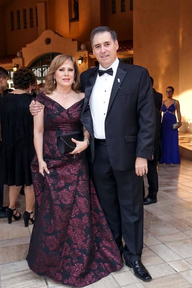 Marisa de Gutiérrez y Guillermo Gutiérrez