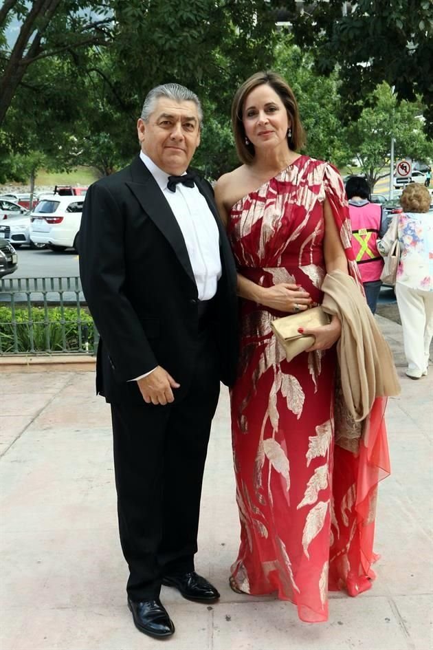 José Antonio Fernández y Eva Garza de Fernández