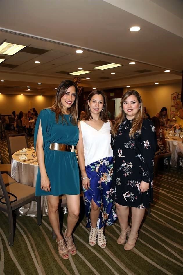 Ale González, Mercy González y Diana Montemayor