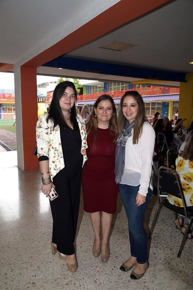 Andrea García de Santos, Brenda Villarreal y Patricia Contreras