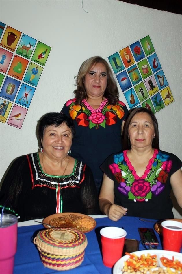 Elda Castañeda, Ydolina Perla Castañeda y Silvia Ordoñez