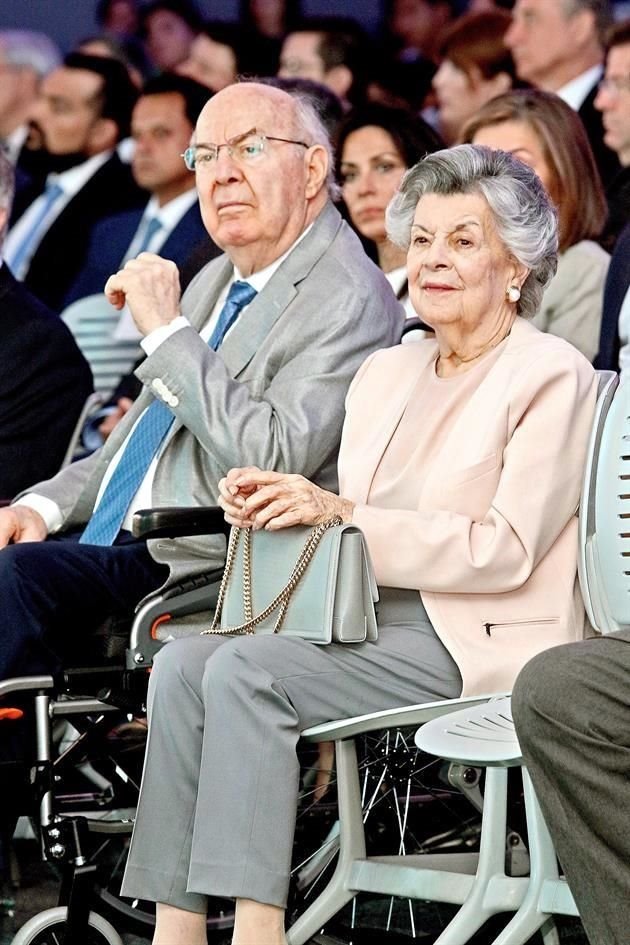 Alejandro Garza Lagüera y  Magdalena González de Chapa