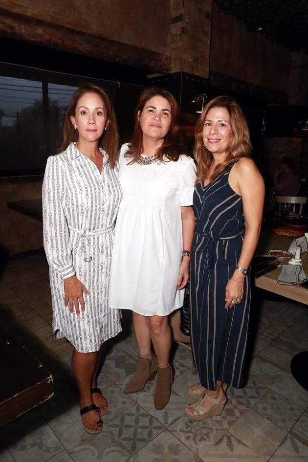 Susana Treviño de Elizondo, Claudia Gutiérrez de Madero y Gabriela Villamar