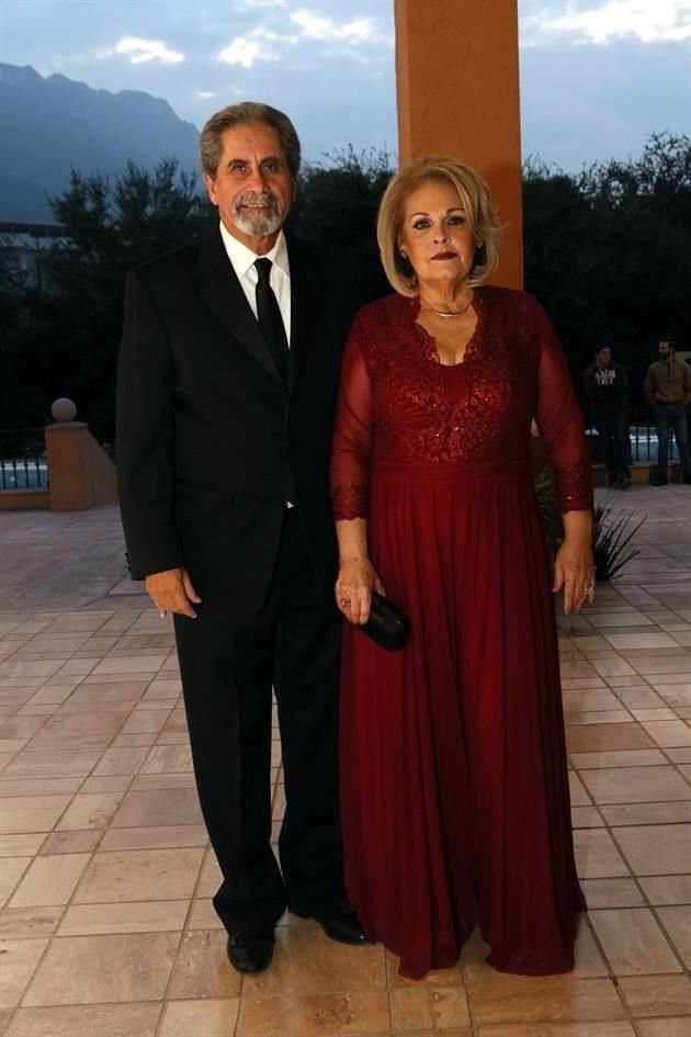 Gerardo Kawas y Patricia Odriozola de Kawas