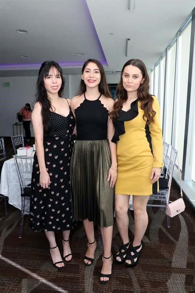 Rocío Arriaga, Trisha Manríquez y Melissa Garza