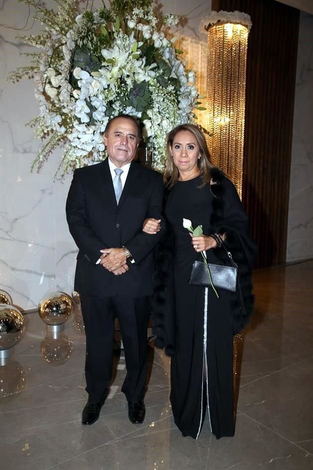 Ramiro Cruz y Adriana de Cruz