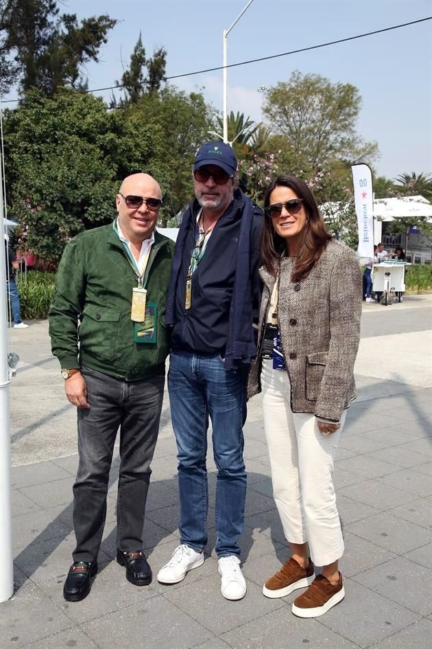 Alberto Ramírez, Luis Perylongue y Jessica Perylongue , F1 GPMX Autódromo Hermanos Rodríguez, 27 10 2019.