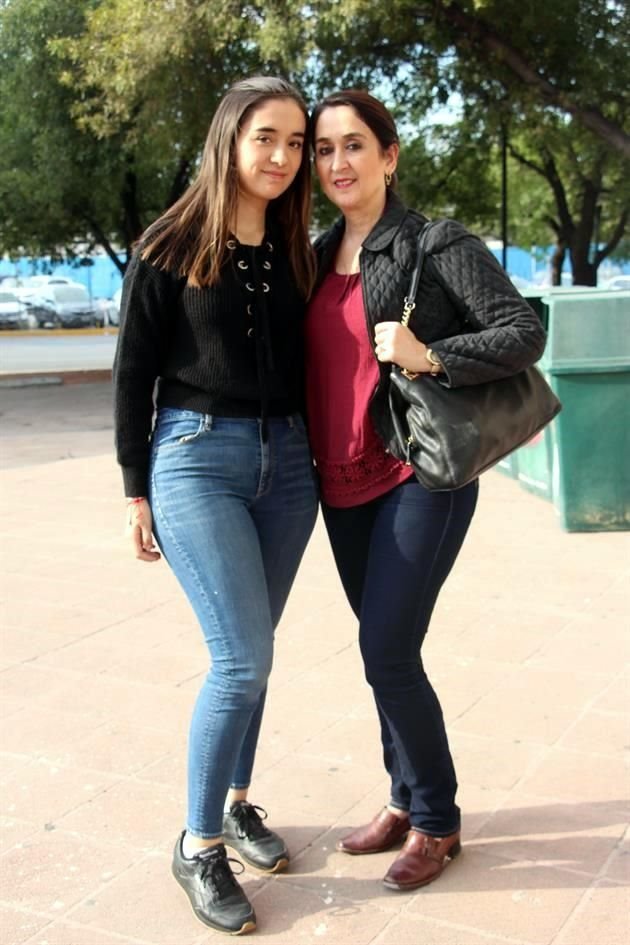 Claudia Martínez y Claudia Arciniega