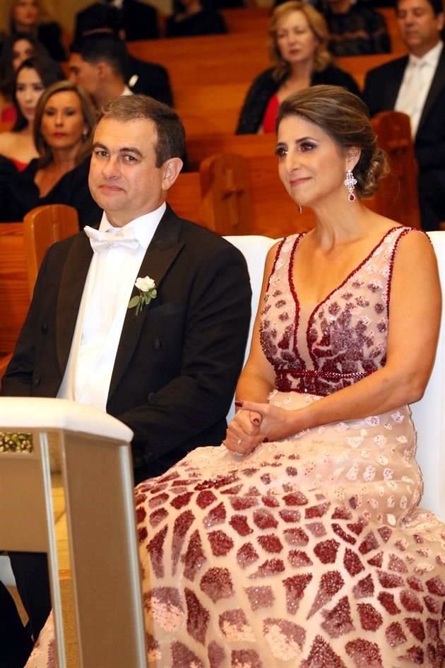 Mauricio Ortiz Salinas y Rocío Suárez de Ortiz
