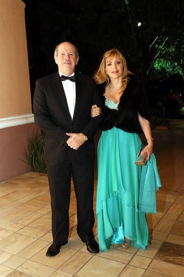 Ricardo Martínez y Catalina Ibarra de Martínez