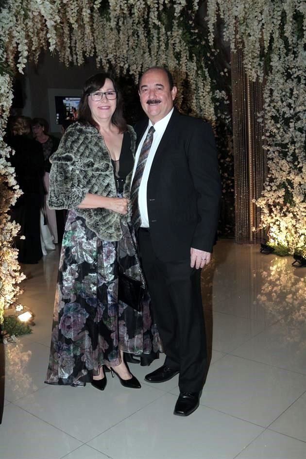 Patricia Razo de Silva y Jesus María Silva