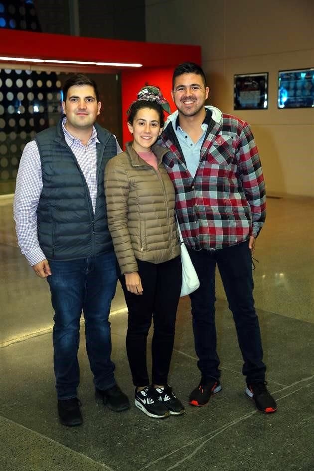 Luis Flores, María Fernanda Garza y Ernesto Bosques