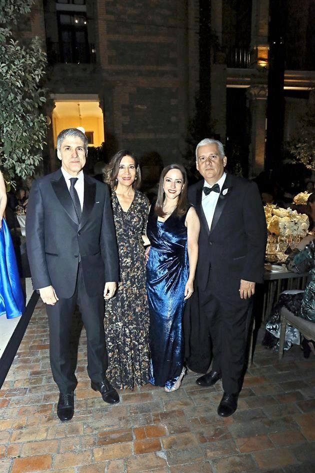Jesús Herrera, Ana Padilla de Herrera, Lorenza Herrera de González y Francisco González Ballesteros