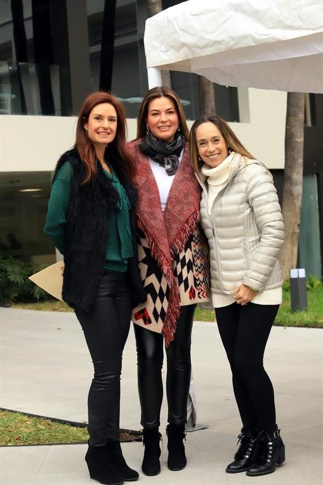 Mónica Pérez de Zepeda, Alejandra Ramírez y Graciela Muñoz