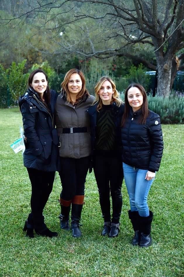 Vivis Gutiérrez, Dianis Hernández, Susana Salas y Mayra Macías