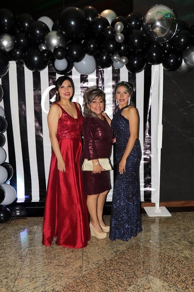 Alejandra González, Marisela Flores y Daisy González