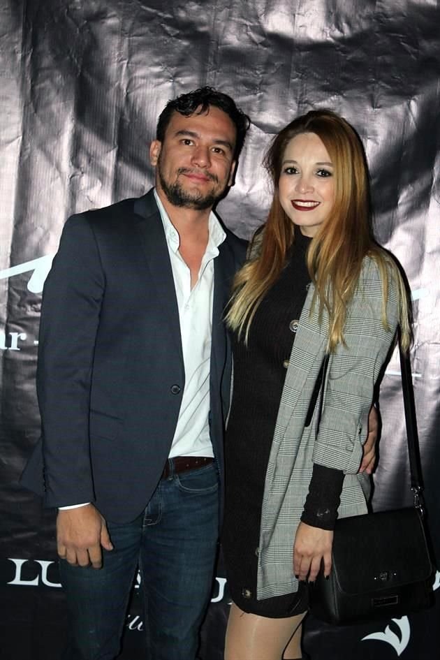Erick Martínez y Cynthia Salinas