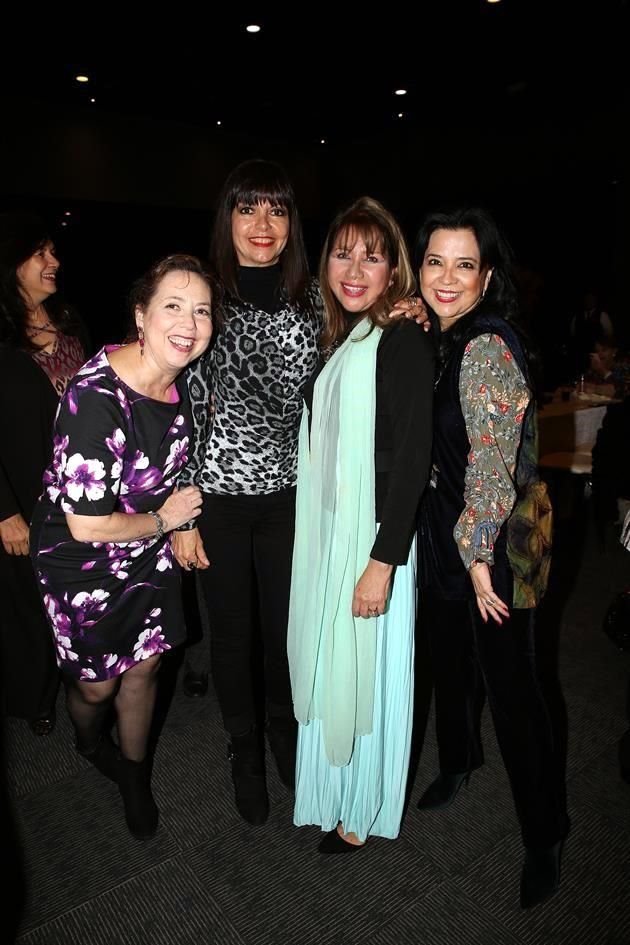 Carmen Garza, Yolanda Irigoyen, María Oralia Gárate y Lily Garza