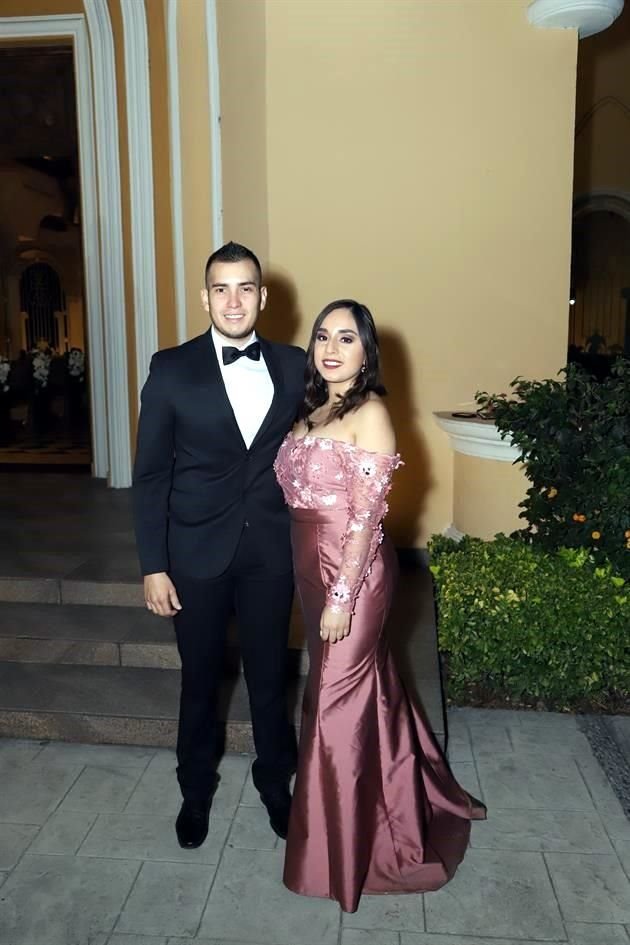 Gustavo Garza y Ana Karen Esquivel