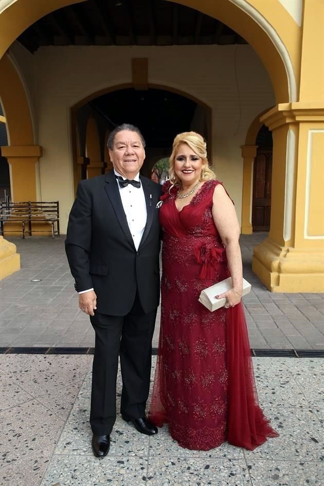 Ramón Sandoval Fernández y Mercedes Gracia Pereyra