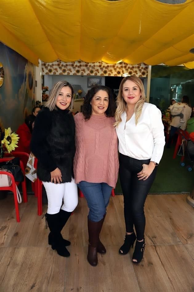 Lucía Medina, Mireya Cruz y Deyanira Martínez
