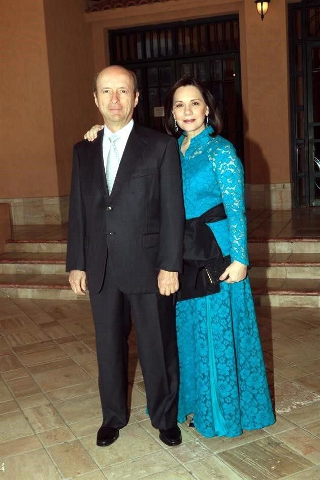 Alejandro Elizondo Barragán y Ela Fernández de Elizondo