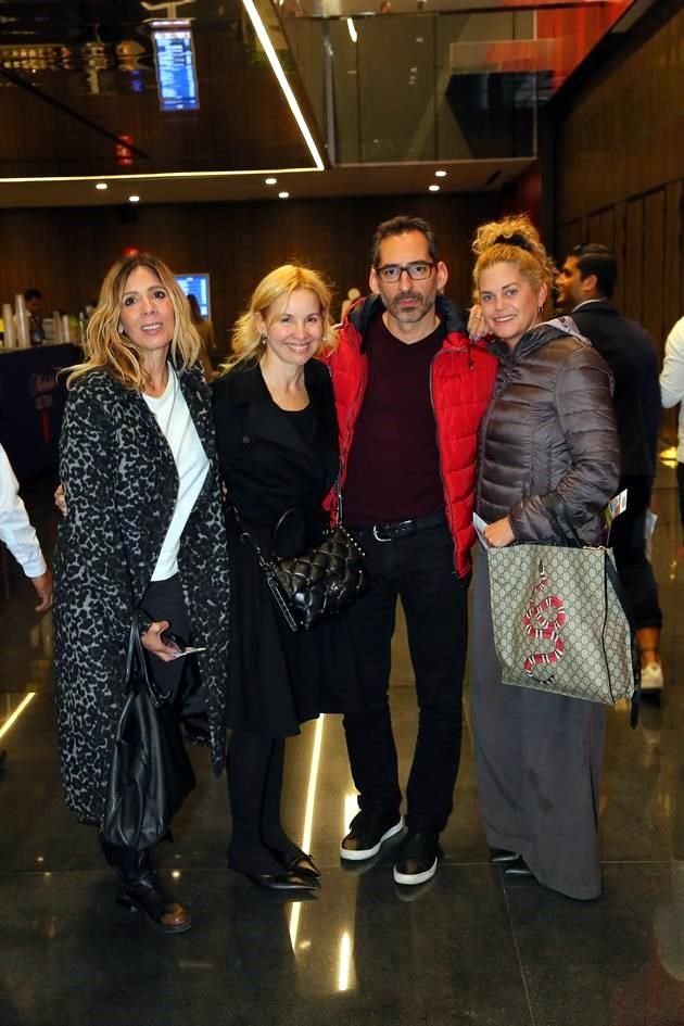 Susana Altamirano, Laura González Casas, José Aviña y Bárbara Hernández