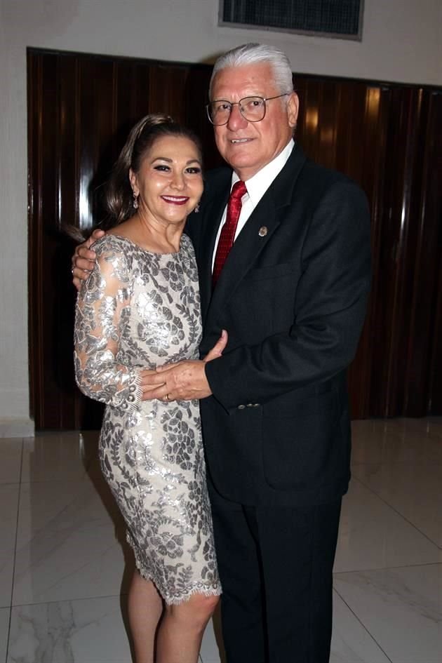 Mayra Jiménez de Cepeda y Raúl Cepeda Badillo
