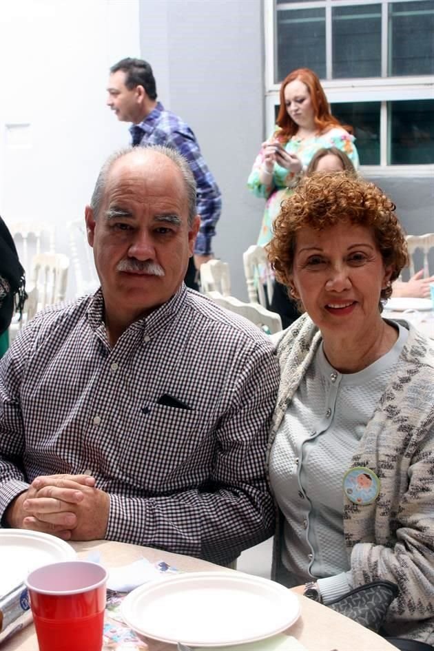 Carlos Cantú y Elva Mireles