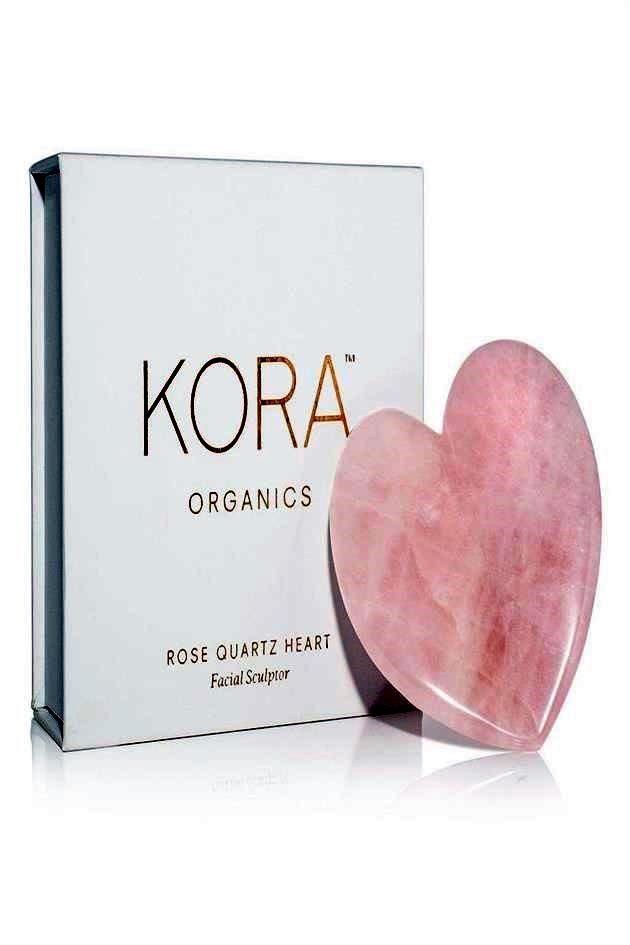 Rose Quartz Heart Facial Gua Sha de Kora Organics