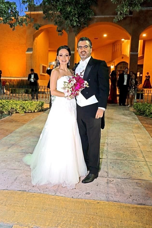 Sasha Cisneros y Alejandro Flores