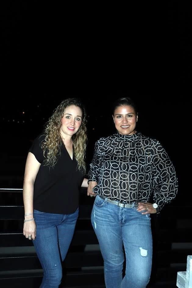 Mirna Hinojosa y Paola de Vega
