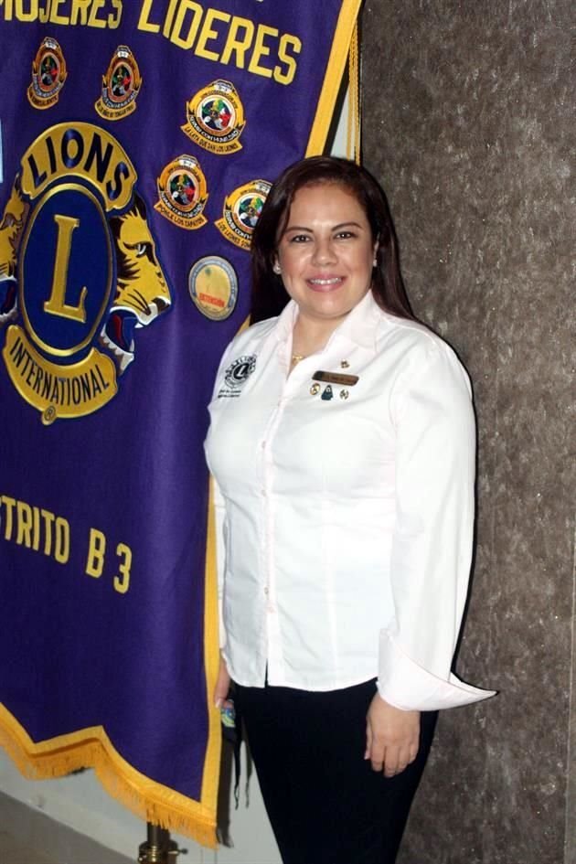 Irma Laura Martínez, presidenta saliente.